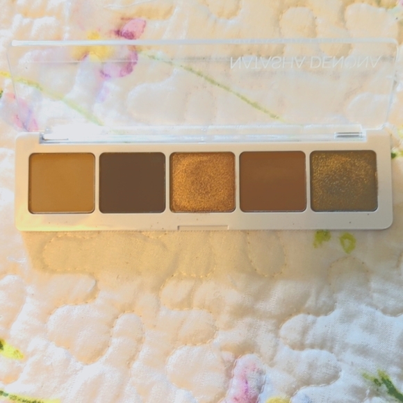 Makeup palette bundle. Some swatched or lightly used some more than others. - Picture 5 of 9
